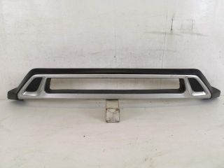 bontott MITSUBISHI OUTLANDER Első Lökhárító Alsó Középső Díszrács