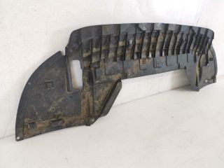 bontott MITSUBISHI OUTLANDER Első Lökhárító Alsó Tálca