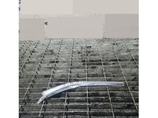 bontott MITSUBISHI OUTLANDER Első Lökhárító Díszléc