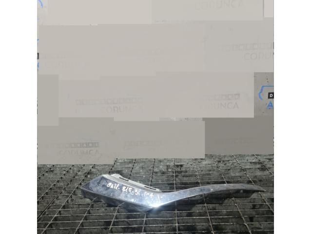 bontott MITSUBISHI OUTLANDER Első Lökhárító Díszléc