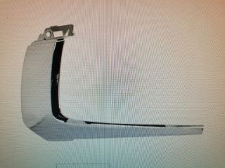 bontott MITSUBISHI OUTLANDER Első Lökhárító Jobb Díszrács