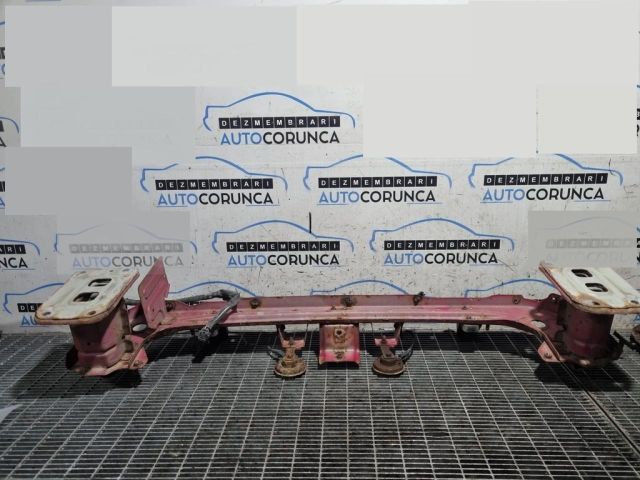 bontott MITSUBISHI OUTLANDER Első Lökhárító Merevítő (Fém)