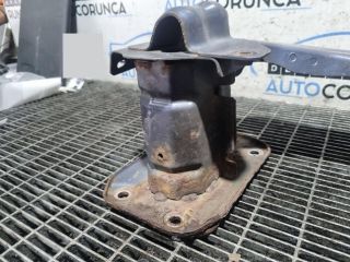 bontott MITSUBISHI OUTLANDER Első Lökhárító Merevítő (Fém)