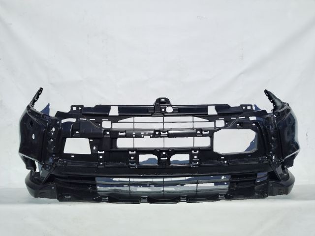 bontott MITSUBISHI OUTLANDER Első Lökhárító (Üresen)