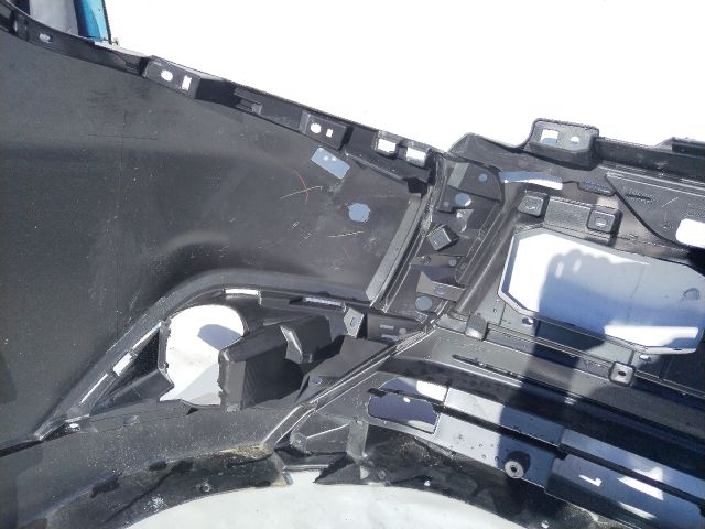 bontott MITSUBISHI OUTLANDER Első Lökhárító (Üresen)