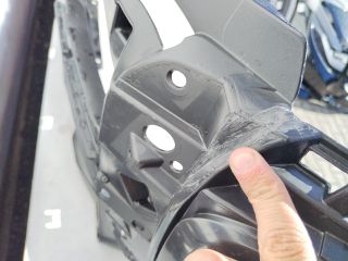 bontott MITSUBISHI OUTLANDER Első Lökhárító (Üresen)