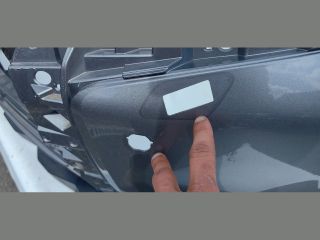 bontott MITSUBISHI OUTLANDER Első Lökhárító (Üresen)