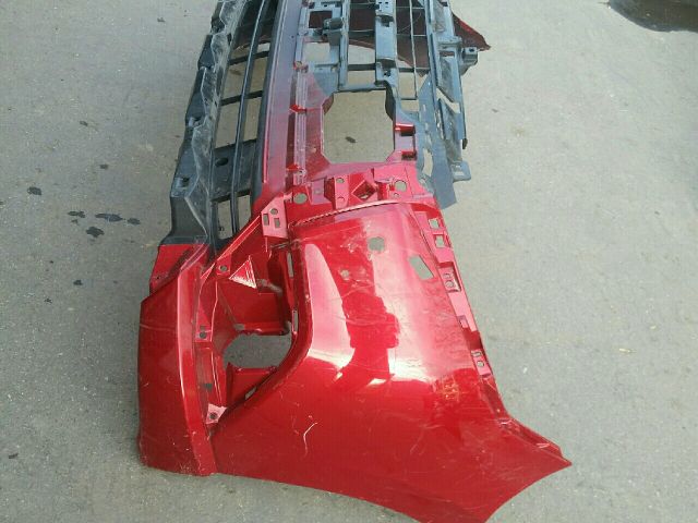 bontott MITSUBISHI OUTLANDER Első Lökhárító (Üresen)