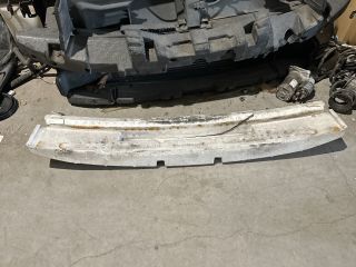 bontott MITSUBISHI OUTLANDER Első Lökhárító Ütközés Elnyelő Hab