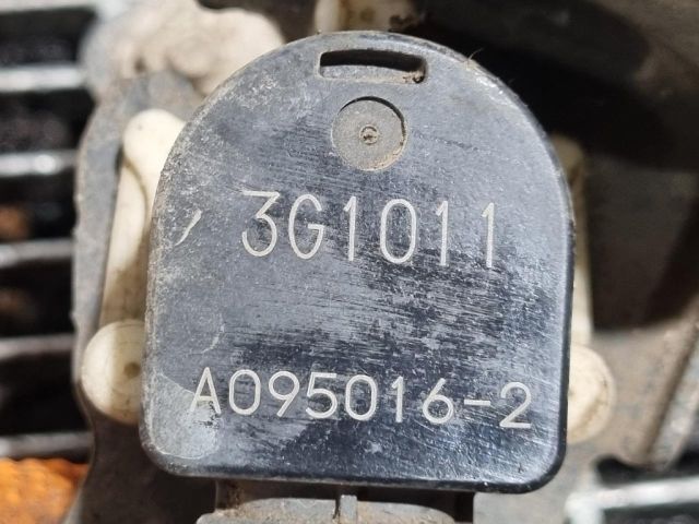 bontott MITSUBISHI OUTLANDER Első Xenon Szintszabályzó Jeladó