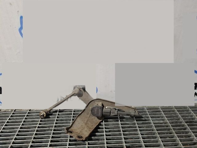 bontott MITSUBISHI OUTLANDER Első Xenon Szintszabályzó Jeladó