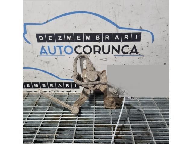 bontott MITSUBISHI OUTLANDER Első Xenon Szintszabályzó Jeladó