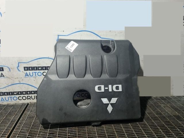 bontott MITSUBISHI OUTLANDER Felső Hűtőburkolat