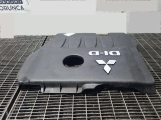 bontott MITSUBISHI OUTLANDER Felső Hűtőburkolat