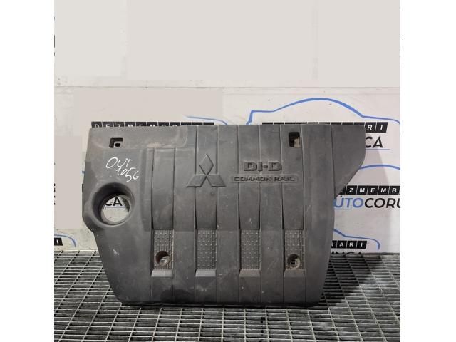 bontott MITSUBISHI OUTLANDER Felső Hűtőburkolat