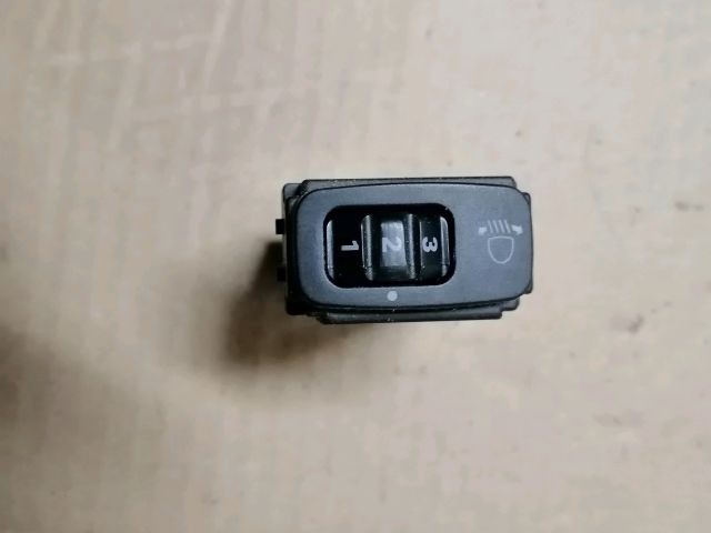 bontott MITSUBISHI OUTLANDER Fényszórómagasság Állító Kapcsoló