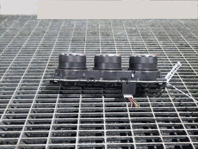 bontott MITSUBISHI OUTLANDER Fűtéskapcsoló