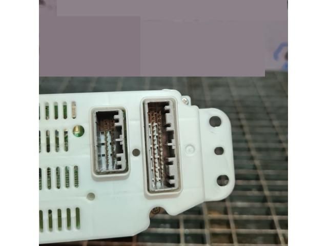 bontott MITSUBISHI OUTLANDER Fűtéskapcsoló