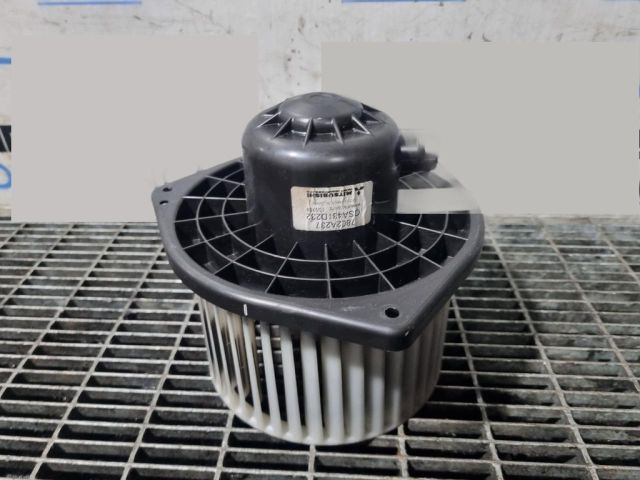 bontott MITSUBISHI OUTLANDER Fűtőmotor (Klímás)