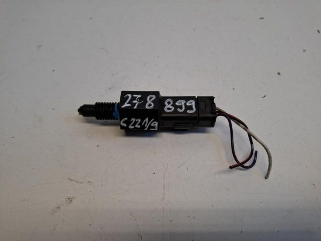 bontott MITSUBISHI OUTLANDER Gázolajszűrő Ház Jeladó