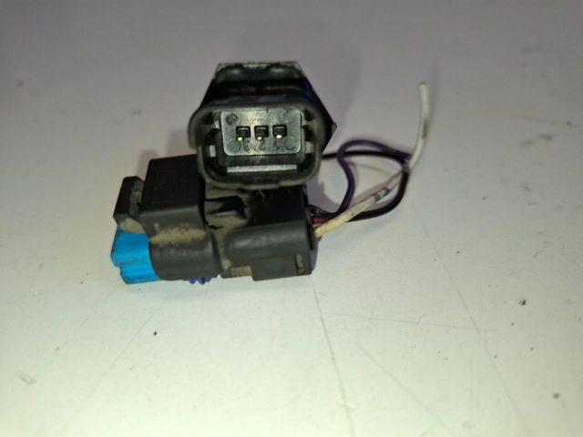 bontott MITSUBISHI OUTLANDER Gázolajszűrő Ház Jeladó