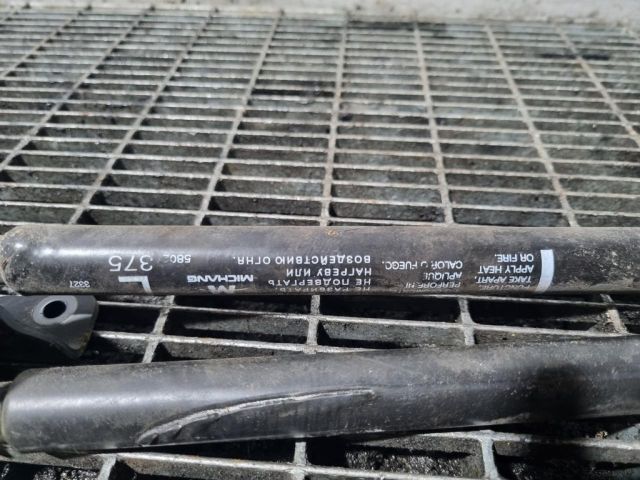 bontott MITSUBISHI OUTLANDER Gázrugós Kitámasztó Teleszkóp Csomagtérajtó (Pozíciófüggetlen)