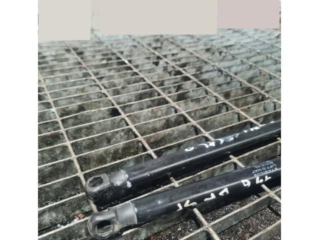 bontott MITSUBISHI OUTLANDER Gázrugós Kitámasztó Teleszkóp Csomagtérajtó (Pozíciófüggetlen)