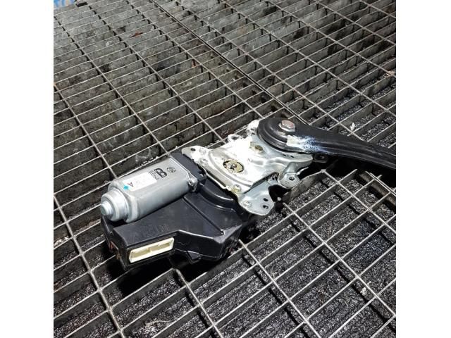 bontott MITSUBISHI OUTLANDER Hátsó Ablaktörlő Motor