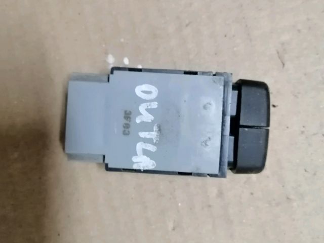 bontott MITSUBISHI OUTLANDER Hátsó Ködzárófény Kapcsoló