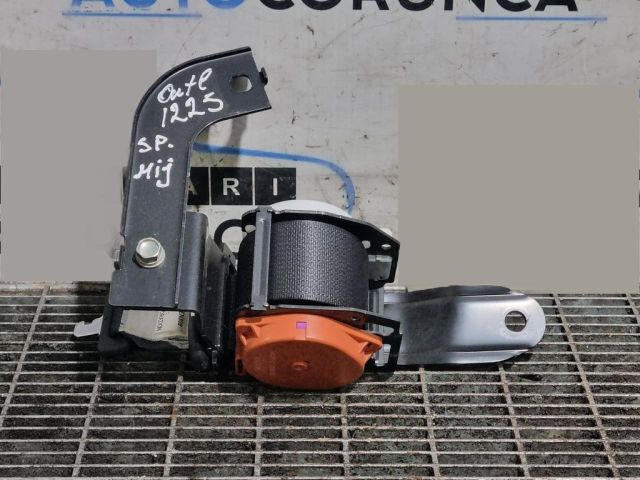 bontott MITSUBISHI OUTLANDER Hátsó középső Biztonsági Öv