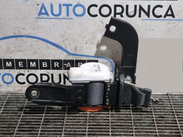 bontott MITSUBISHI OUTLANDER Hátsó középső Biztonsági Öv