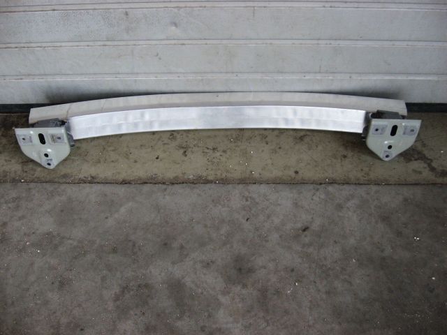 bontott MITSUBISHI OUTLANDER Hátsó Lökhárító Merevítő (Fém)