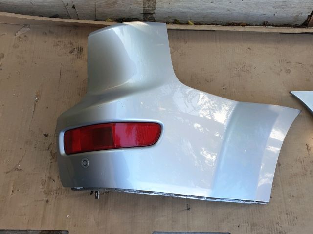 bontott MITSUBISHI OUTLANDER Hátsó Lökhárító (Részeivel)