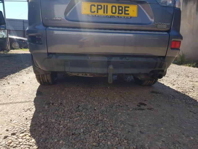 bontott MITSUBISHI OUTLANDER Hátsó Lökhárító (Üresen)