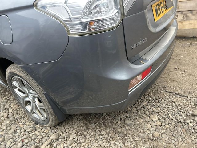 bontott MITSUBISHI OUTLANDER Hátsó Lökhárító (Üresen)