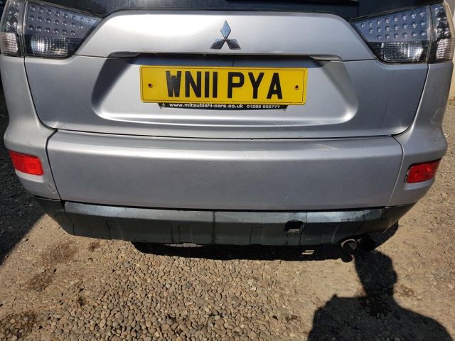 bontott MITSUBISHI OUTLANDER Hátsó Lökhárító (Üresen)