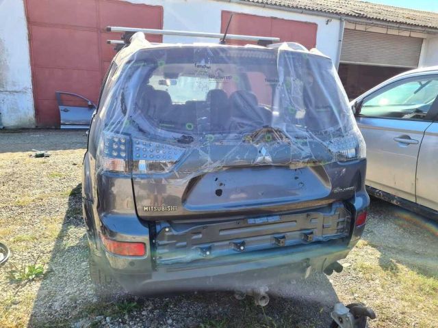 bontott MITSUBISHI OUTLANDER Hátsó Lökhárító (Üresen)