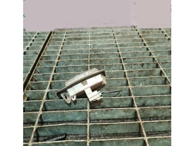 bontott MITSUBISHI OUTLANDER Hátsó Rendszámtábla Világítás