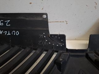 bontott MITSUBISHI OUTLANDER Hűtőrács