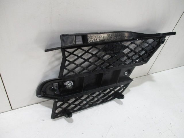 bontott MITSUBISHI OUTLANDER Hűtőrács