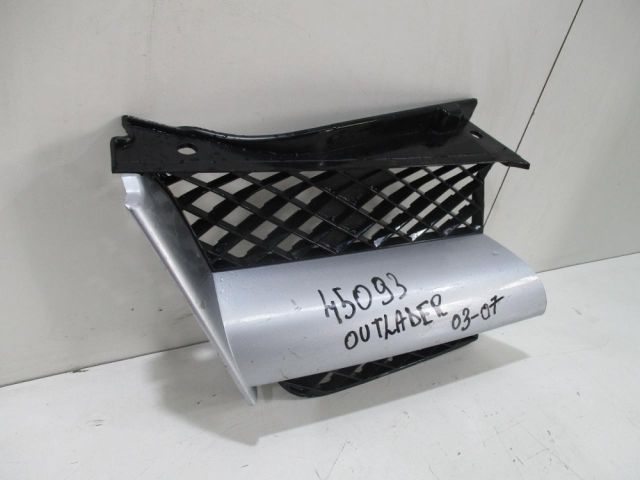 bontott MITSUBISHI OUTLANDER Hűtőrács