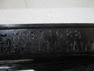 bontott MITSUBISHI OUTLANDER Hűtőrács