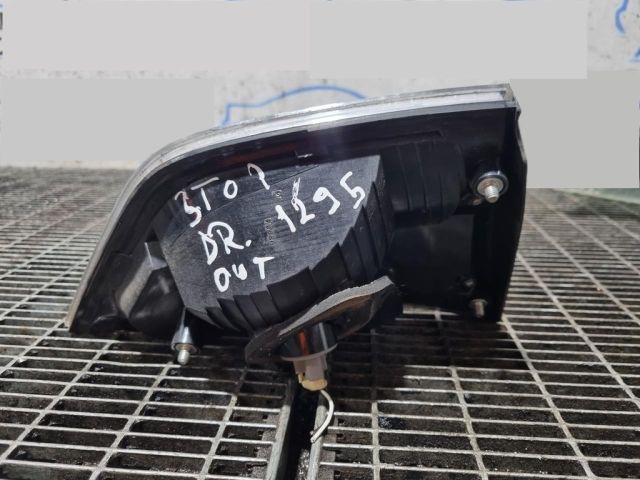 bontott MITSUBISHI OUTLANDER Jobb Belső Hátsó Lámpa