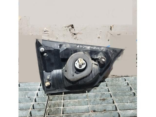 bontott MITSUBISHI OUTLANDER Jobb Belső Hátsó Lámpa