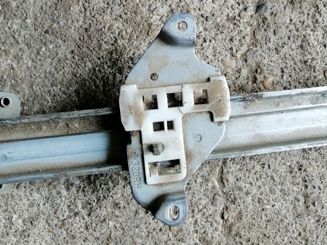 bontott MITSUBISHI OUTLANDER Jobb első Ablakemelő Szerkezet (Elektromos)