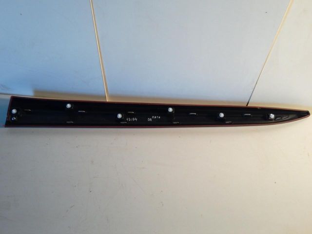 bontott MITSUBISHI OUTLANDER Jobb első Ajtó Díszléc