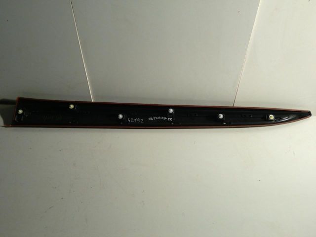 bontott MITSUBISHI OUTLANDER Jobb első Ajtó Díszléc