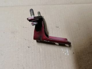 bontott MITSUBISHI OUTLANDER Jobb első Alsó Zsanér