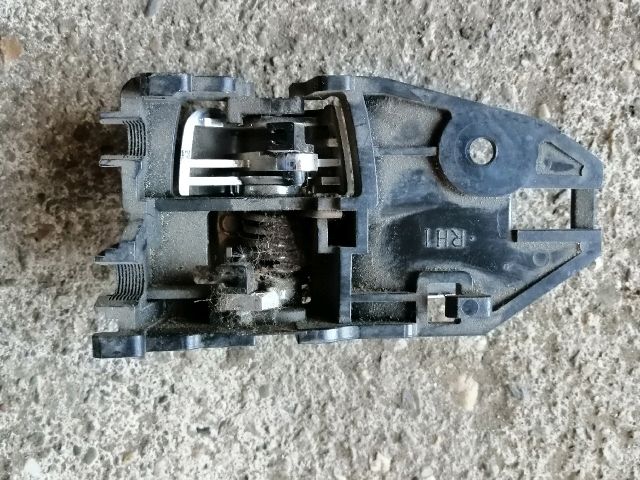 bontott MITSUBISHI OUTLANDER Jobb első Belső Kilincs