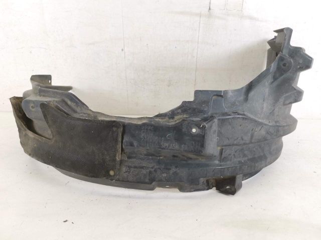 bontott MITSUBISHI OUTLANDER Jobb első Dobbetét (Kerékjárati, Műanyag)